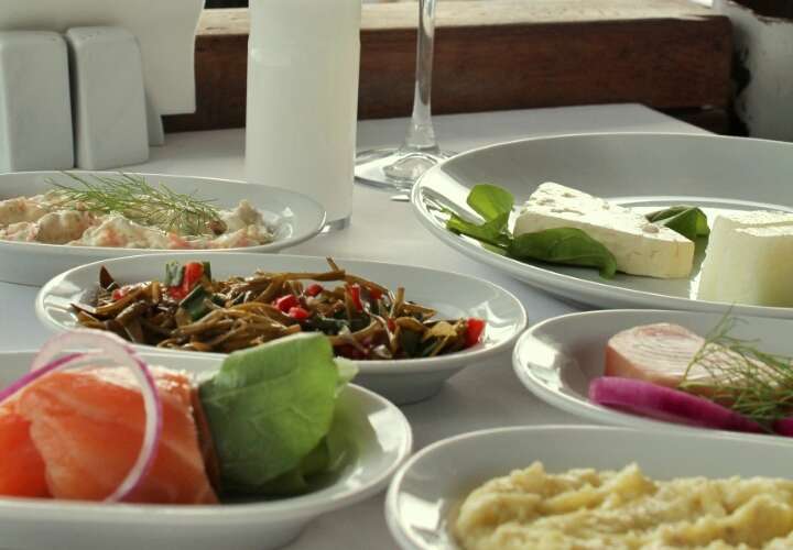 Mira Restaurant